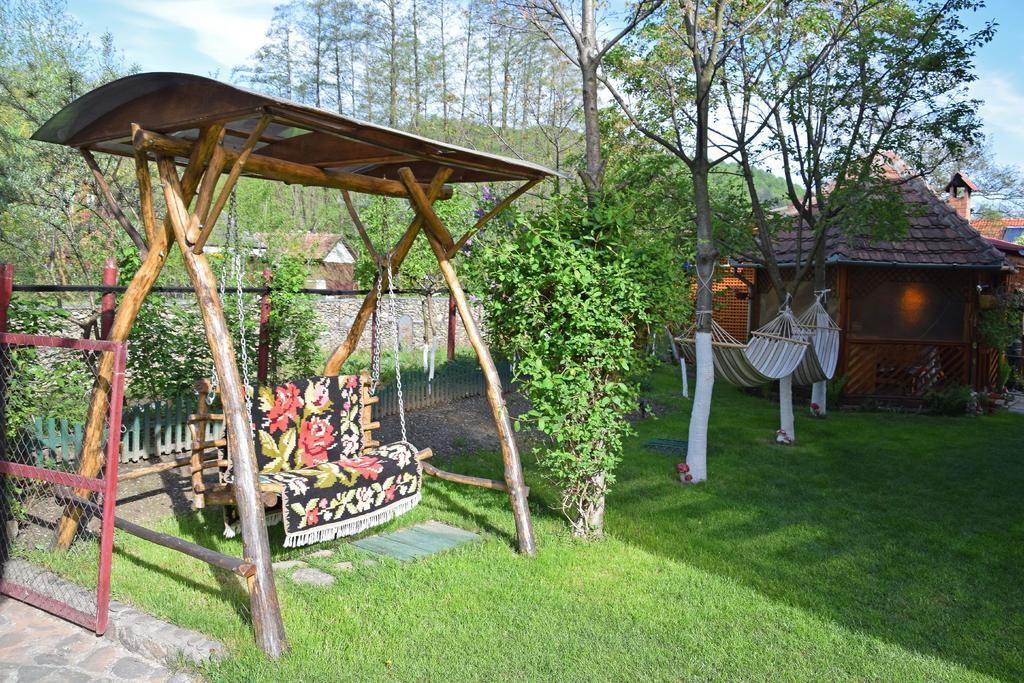 Casa Bunicii Ξενοδοχείο Costeşti Εξωτερικό φωτογραφία